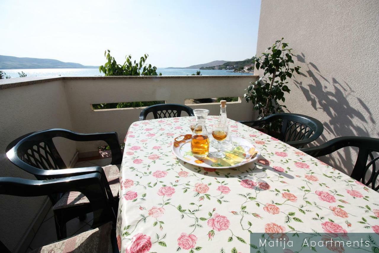 Apartment Apartmani Matija Metajna