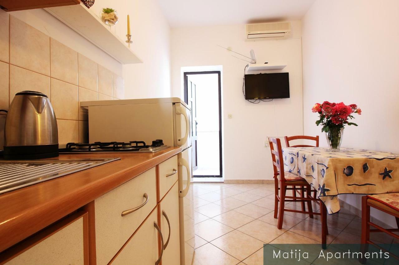 Apartment Apartmani Matija Metajna